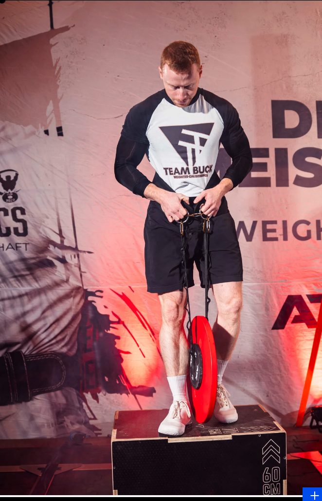 Anton Dengler beim Streetlifting-Wettkampf